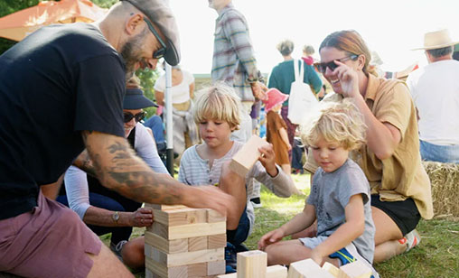 Young family on Northern Rivers using a Summerland Bank Low Rate Credit Card for daily purchases.