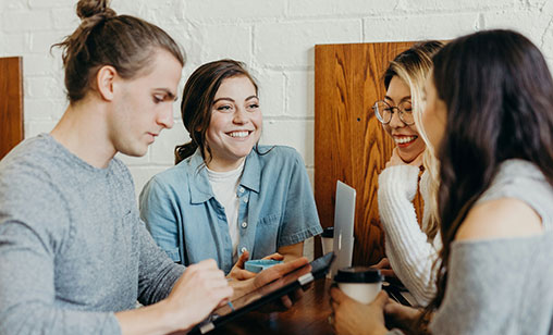 Small business owners in Northern NSW discussing a variable rate business loan with Summerland Bank.